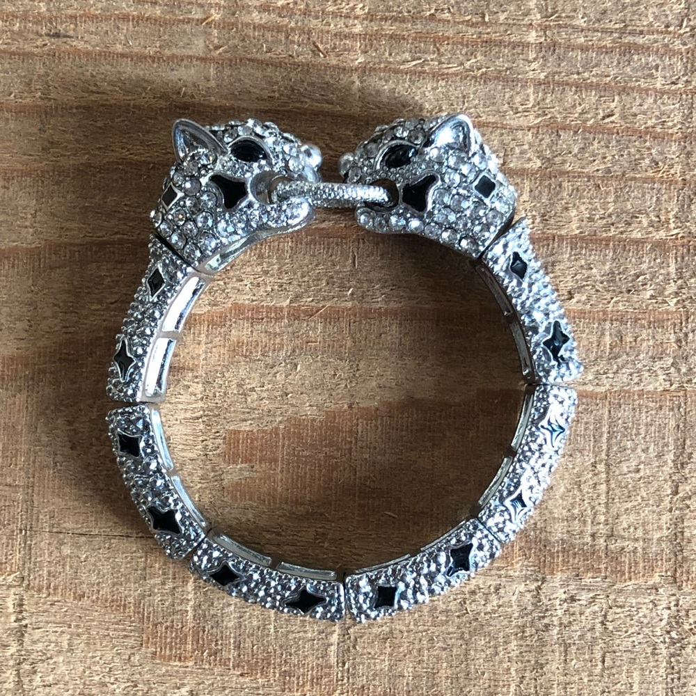 NWOT Leopard head bracelet